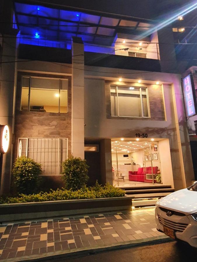 Hotel Santori ปัสโต ภายนอก รูปภาพ
